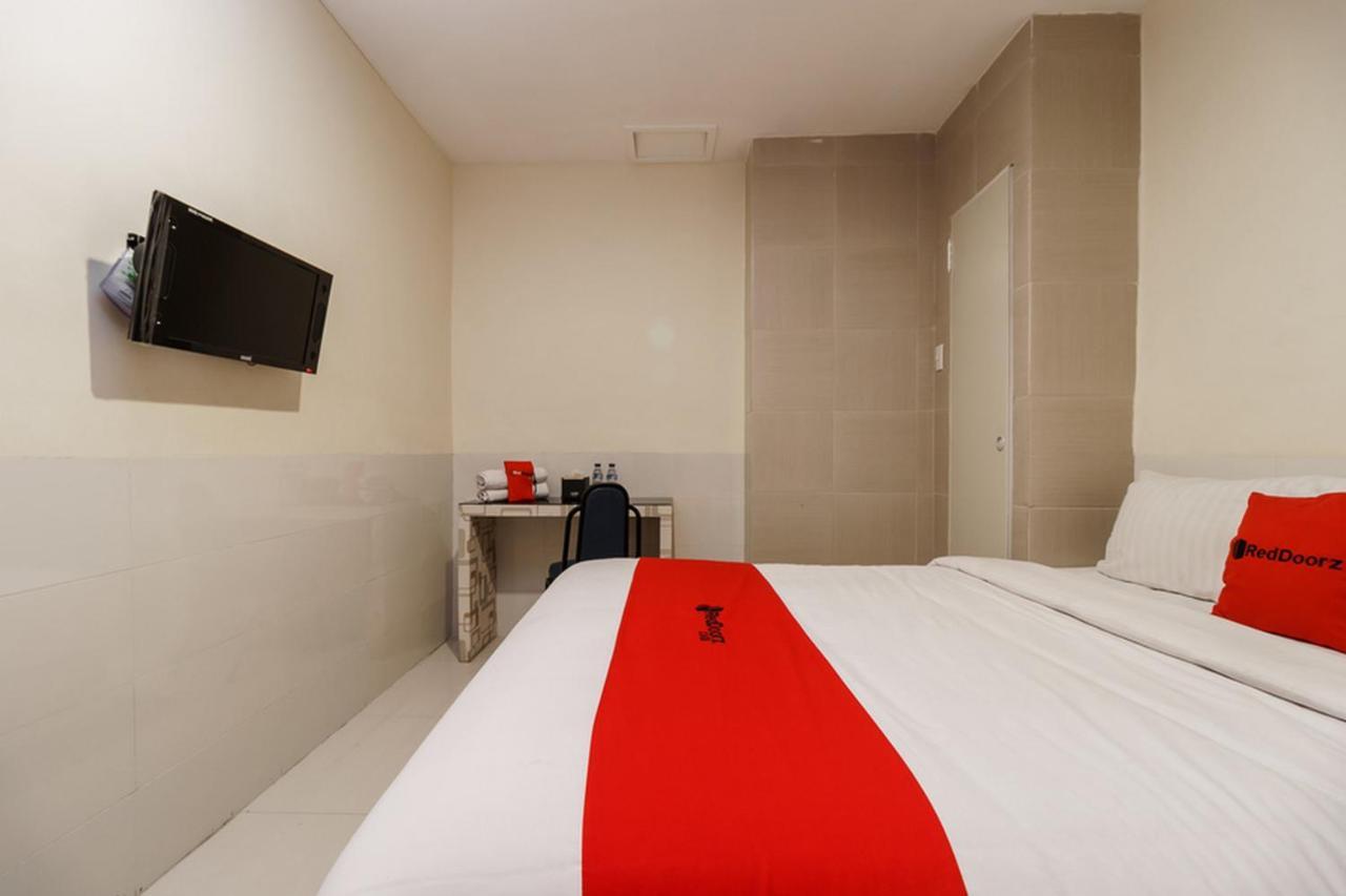 Permata Inn Medan Exterior foto