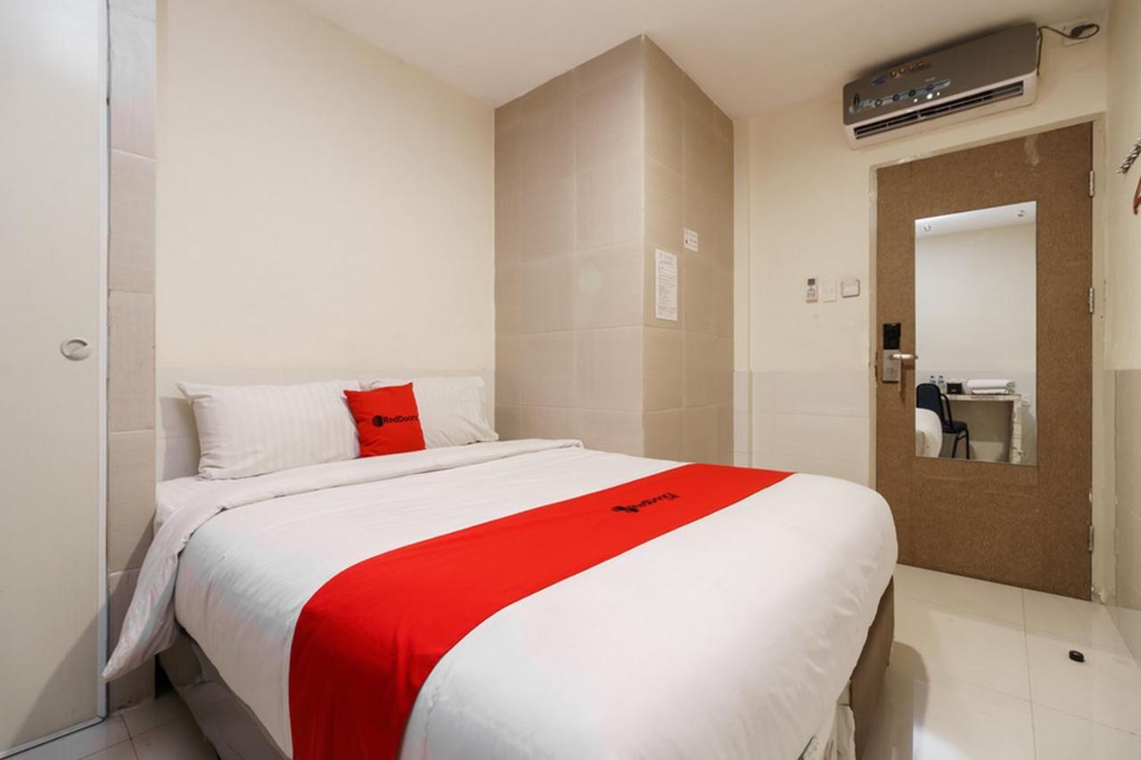 Permata Inn Medan Exterior foto